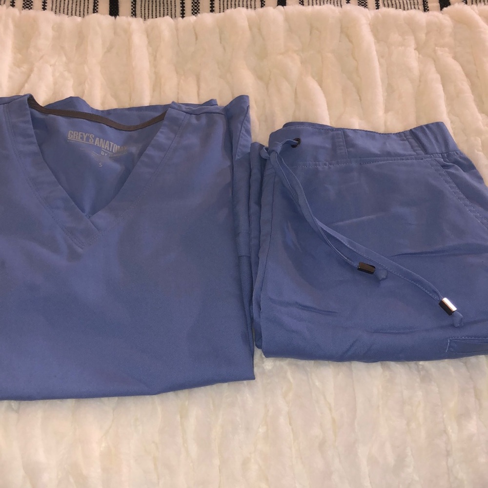 Greys Anatomy Scrub Set